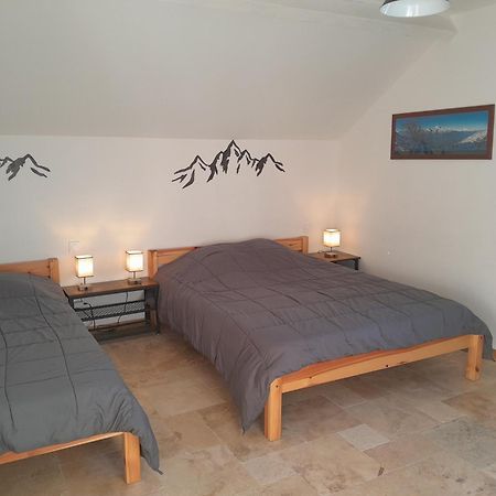 Grange Renovee En Gite/Maison/Chalet 아로 외부 사진