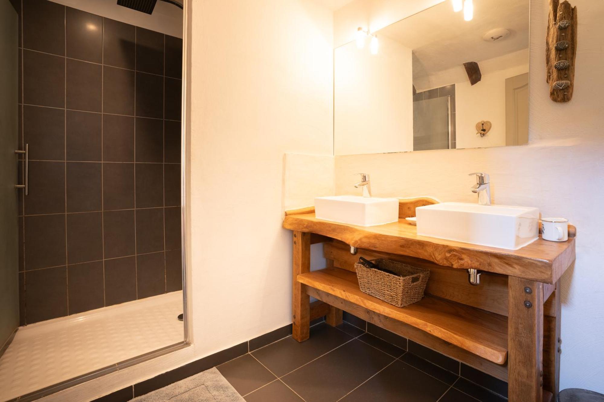 Grange Renovee En Gite/Maison/Chalet 아로 외부 사진