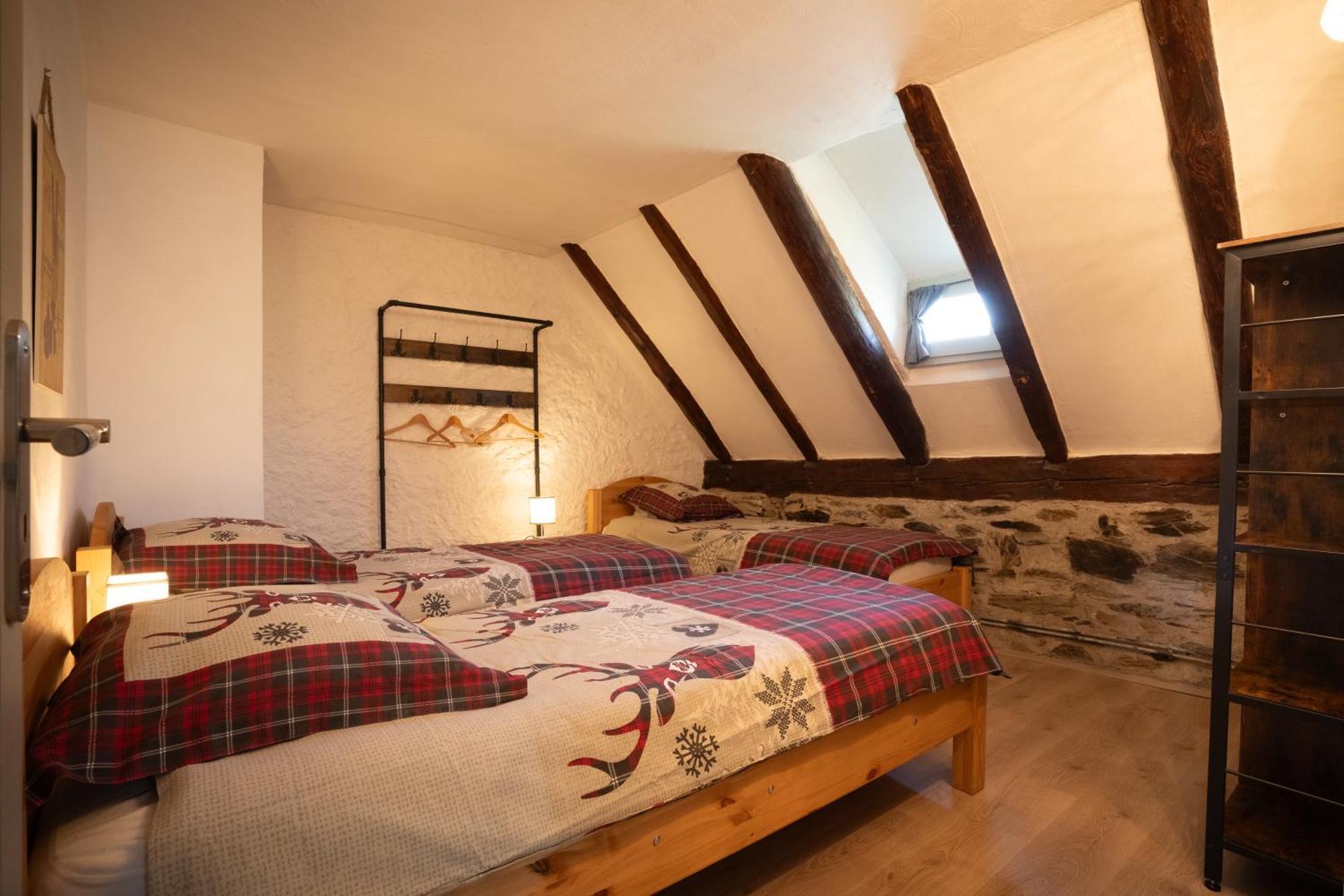 Grange Renovee En Gite/Maison/Chalet 아로 외부 사진