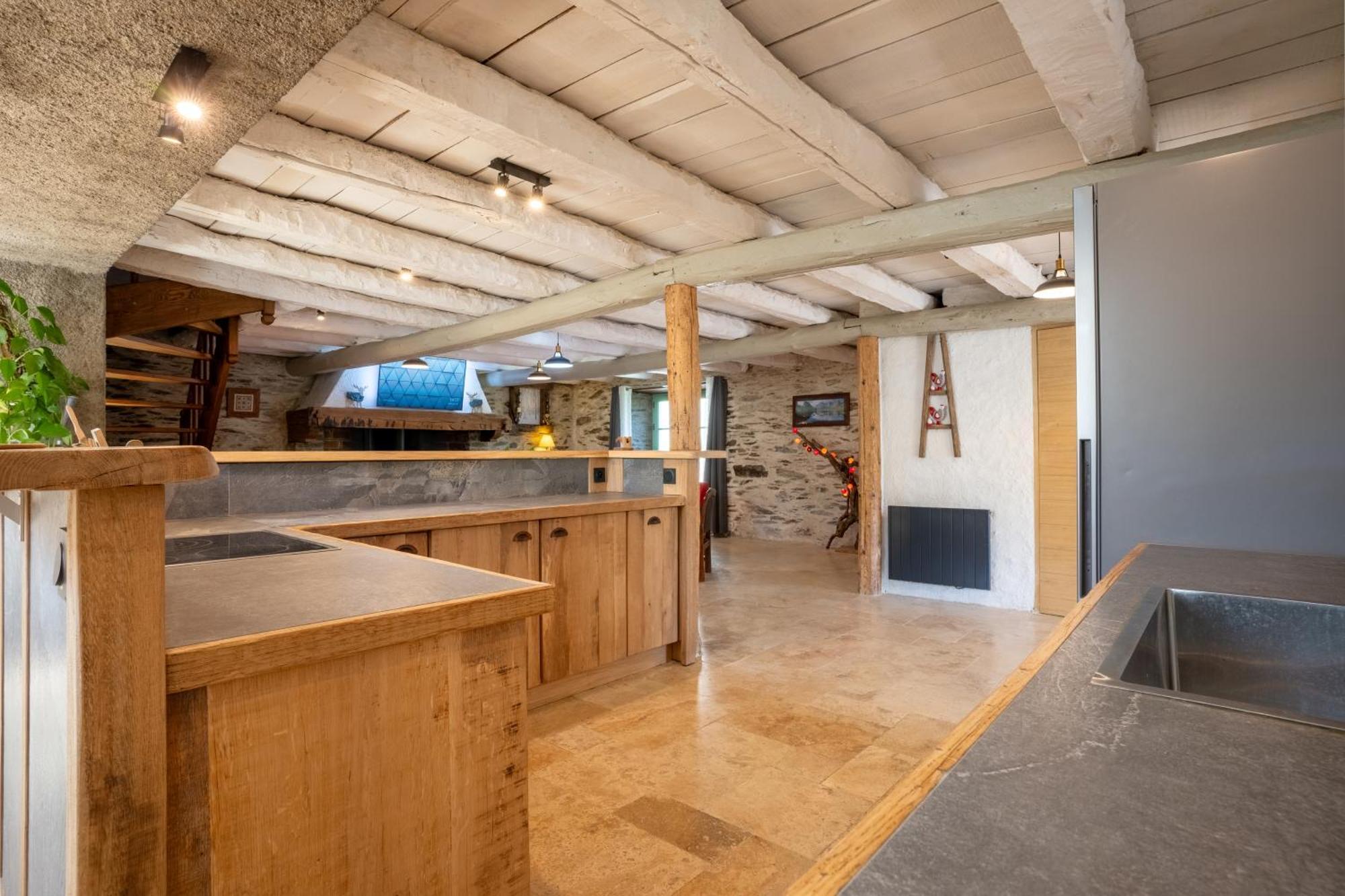 Grange Renovee En Gite/Maison/Chalet 아로 외부 사진