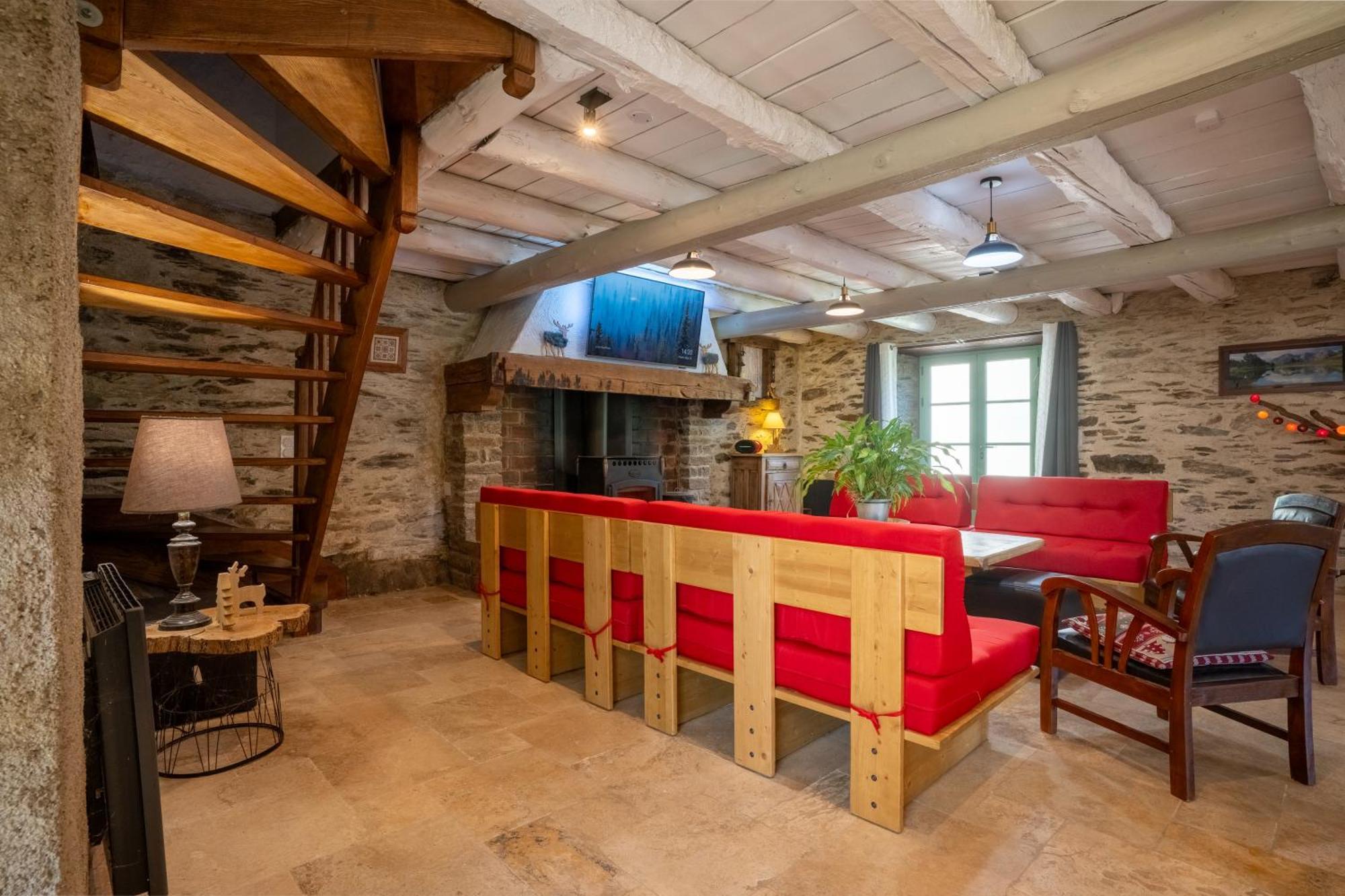 Grange Renovee En Gite/Maison/Chalet 아로 외부 사진