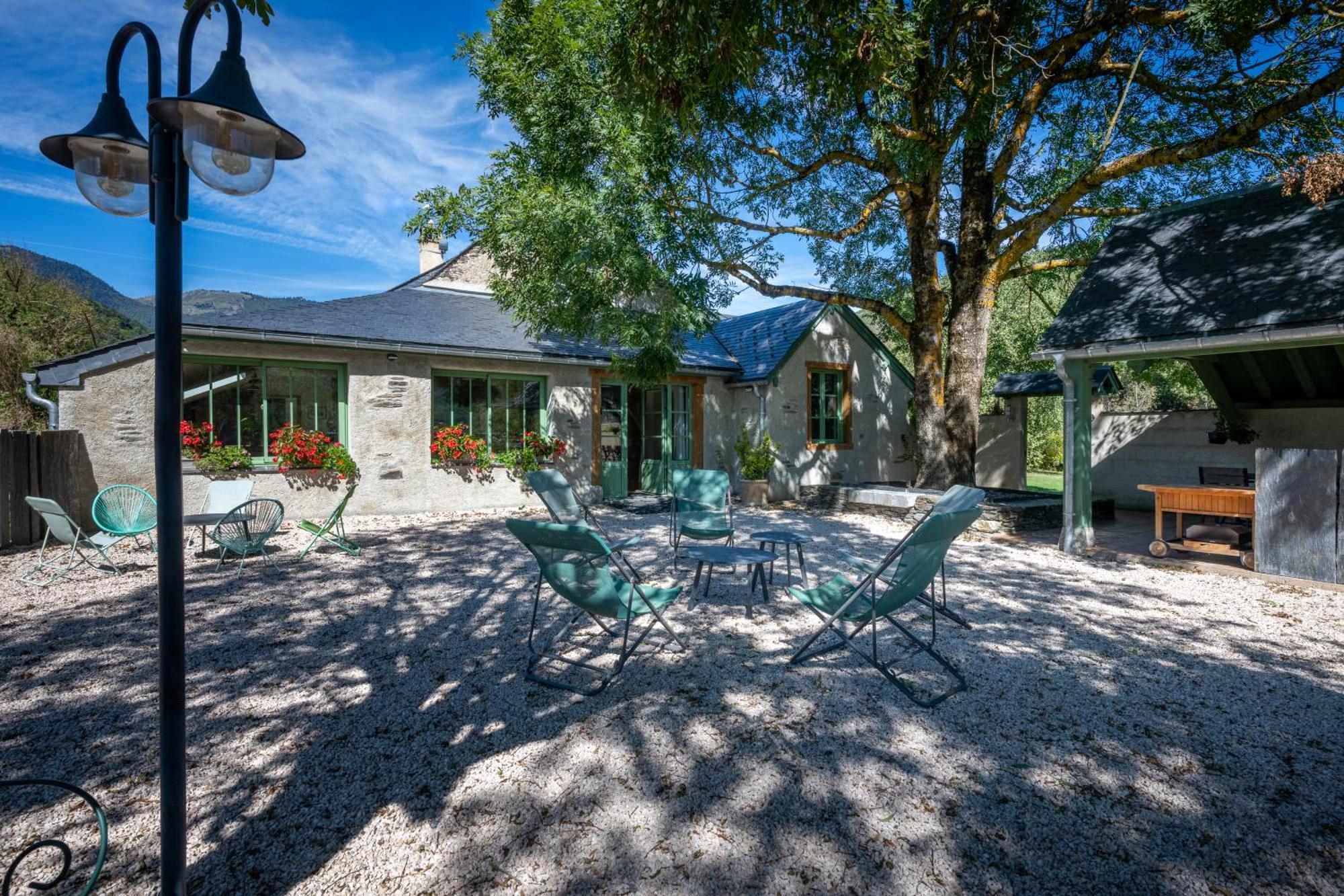 Grange Renovee En Gite/Maison/Chalet 아로 외부 사진